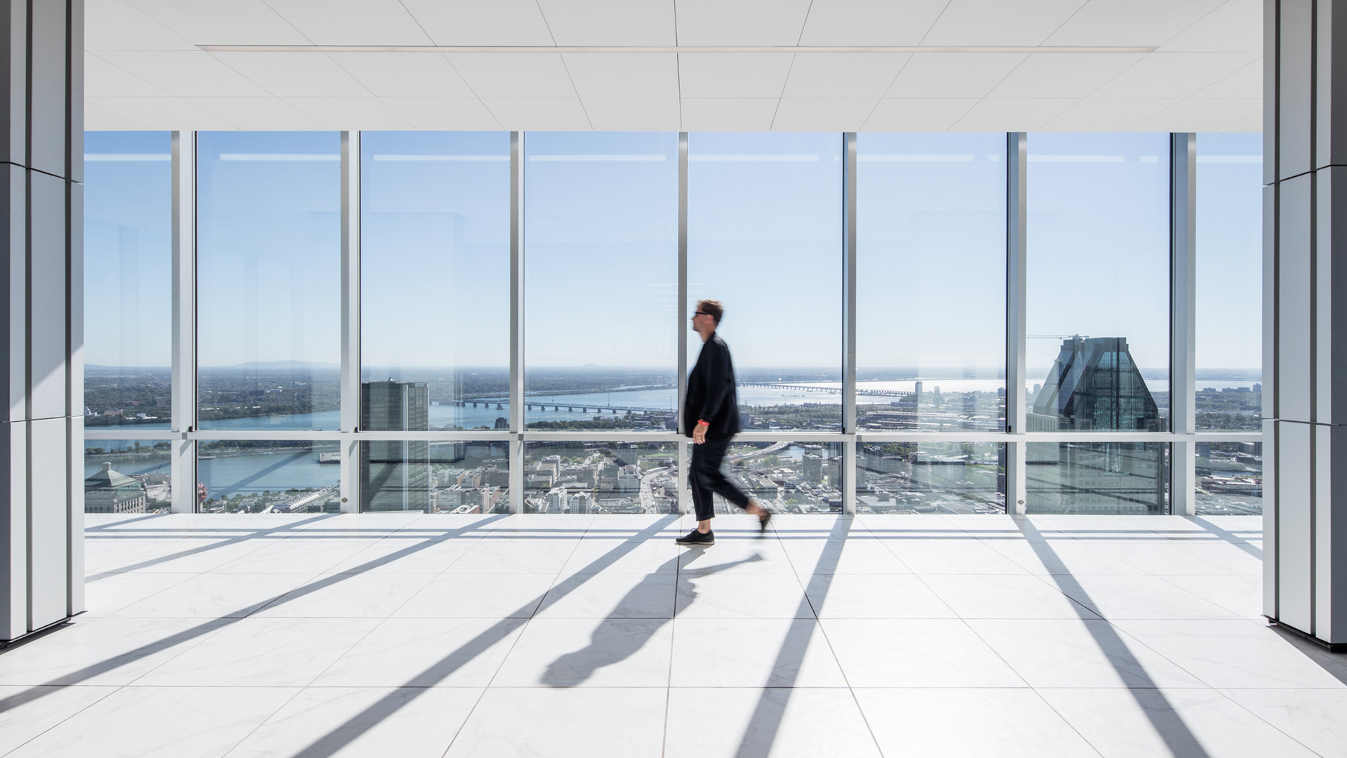 Au Sommet Place Ville Marie GSM Project design & production